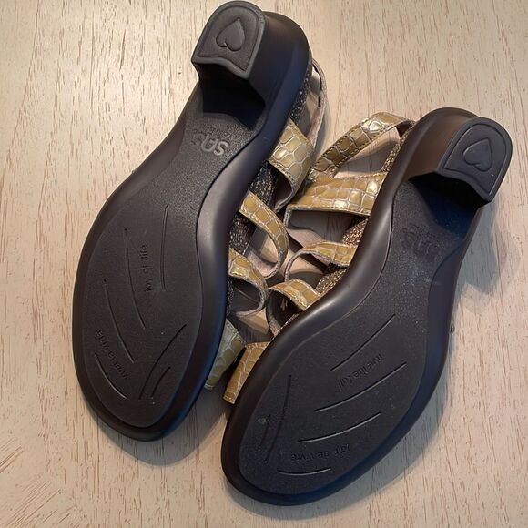 SAS Women's Allegro Beige Patent Croc Print Strappy Comfort Sandal 9.5 W Wide - Picture 12 of 16